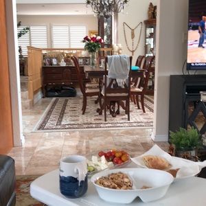 Meet your Posher, Sandy